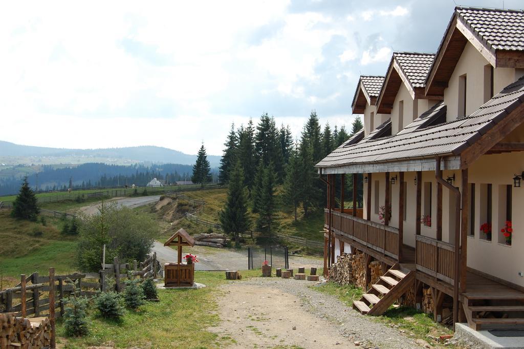 Cabana Motilor Marisel Exterior photo